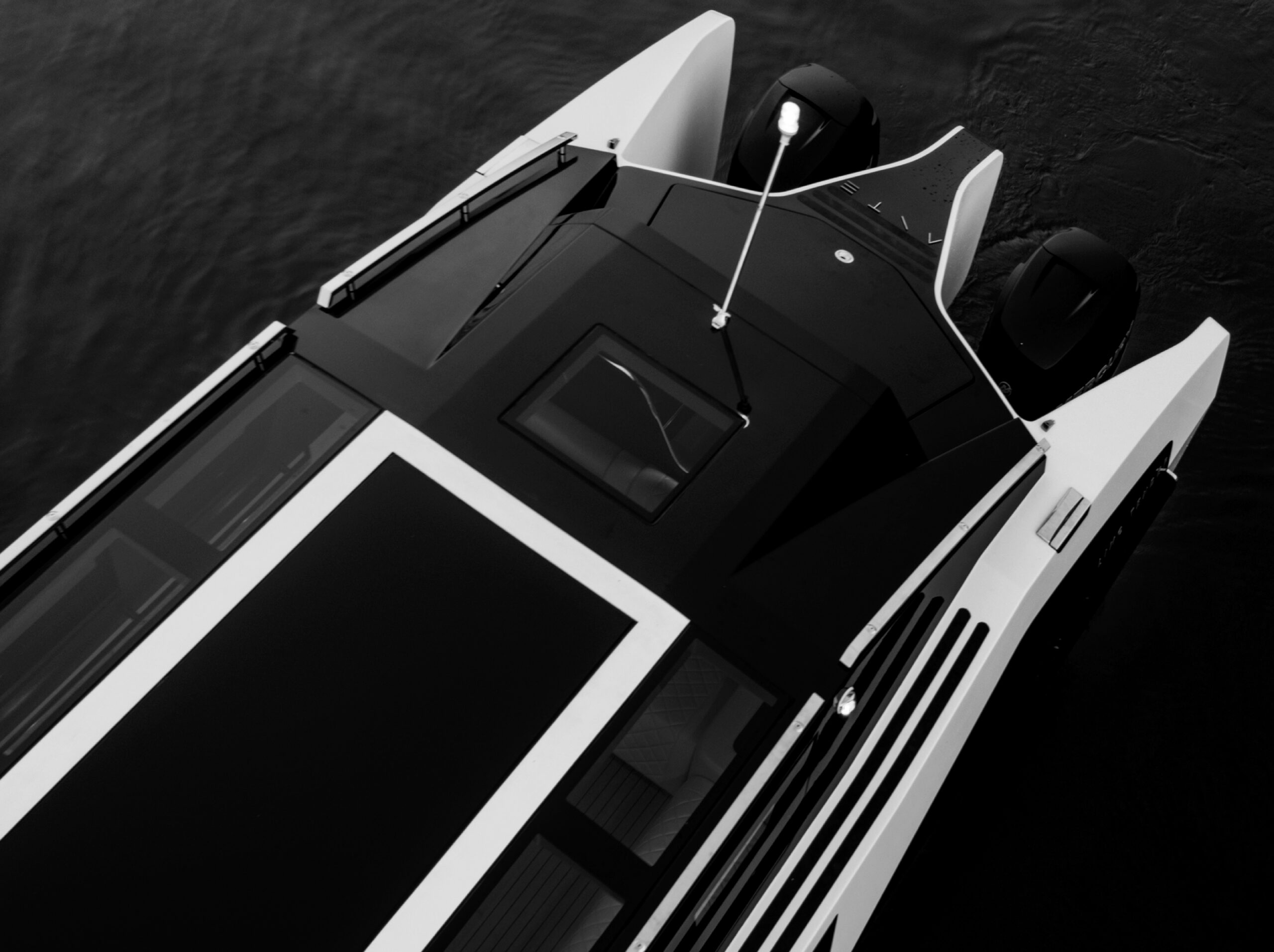 projects-vessels-limo-tender-lt34c-hullno1-8