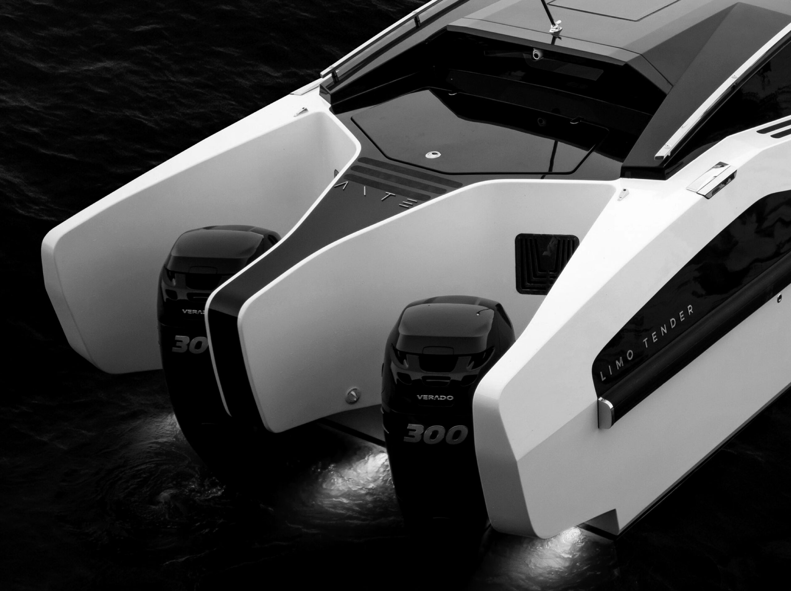 projects-vessels-limo-tender-lt34c-hullno1-9