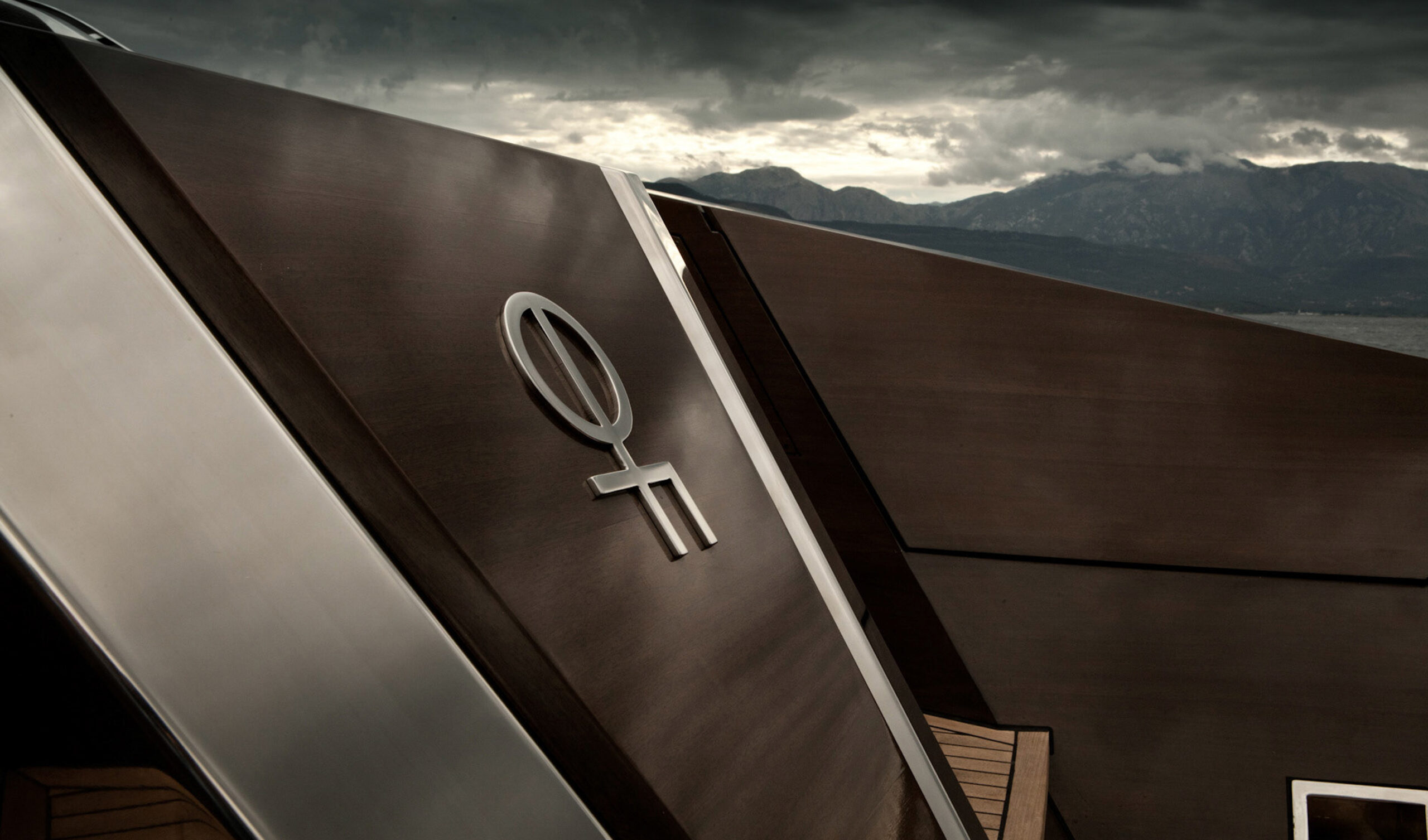 project-vessel-aok-hedonist-hardtop-03